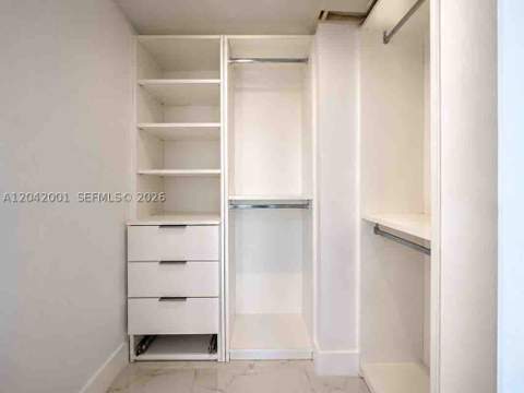 500 Bayview Dr 232, Sunny Isles Beach FL - photo 7 of 27