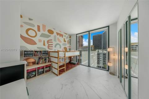 460 NE 28th St 701, Miami FL - photo 17 of 19