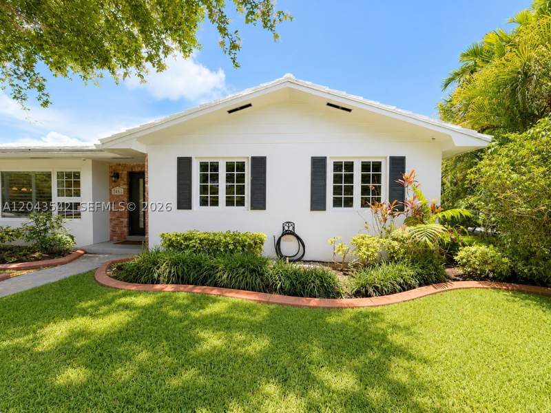 4 bedroom SingleFamilyResidence at 8481 SW 144th St, Mitchell East, Palmetto Bay — photo 4