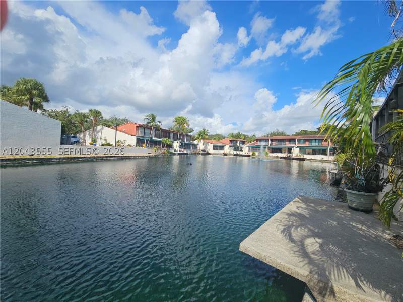 3 bedroom Villa at 7001 S Loch Isle Dr S, Miami Lakes Loch Isle, Miami Lakes — photo 2