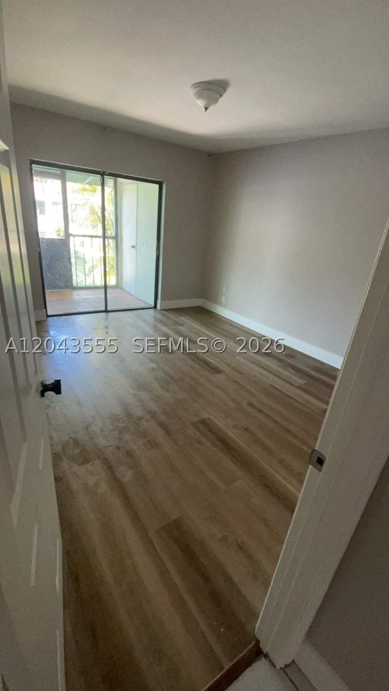 3 bedroom Villa at 7001 S Loch Isle Dr S, Miami Lakes Loch Isle, Miami Lakes — photo 5