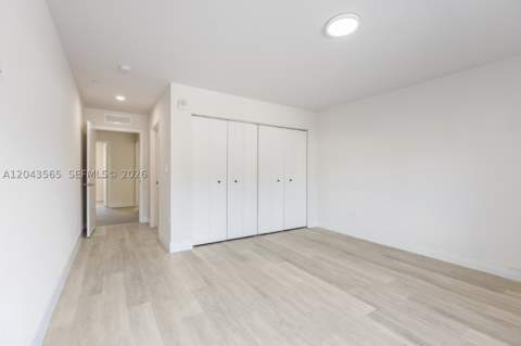 2505 NE 193rd St 4108, Miami FL - photo 8 of 17