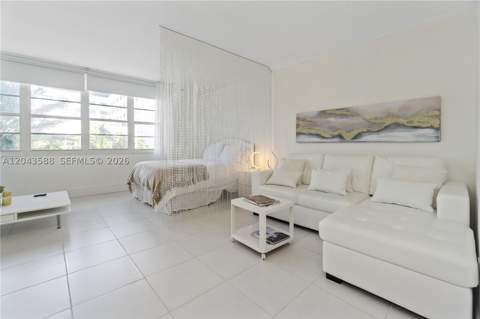 100 Lincoln Rd 306, Miami Beach FL - photo 7 of 32