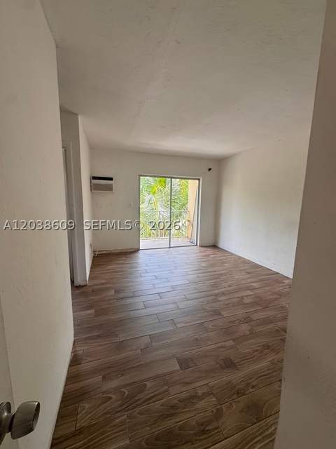 1860 Venice Park Dr 208, North Miami FL - photo 10 of 15