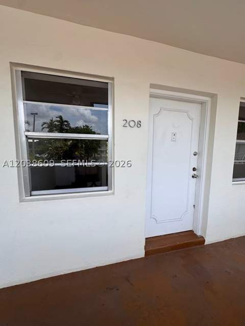 1860 Venice Park Dr 208, North Miami FL - photo 6 of 15