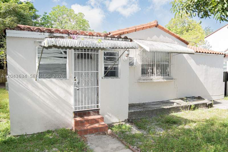 2 bedroom SingleFamilyResidence at 90 NE 48th St, Shadowlawn, Miami — photo 2