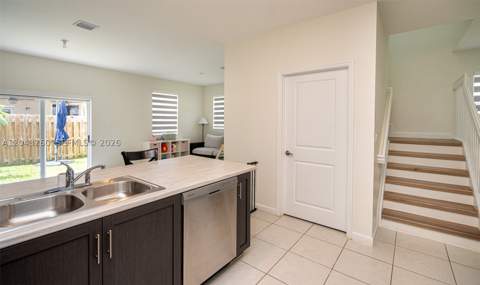 2670 SE 12th St, Homestead FL - photo 16 of 72