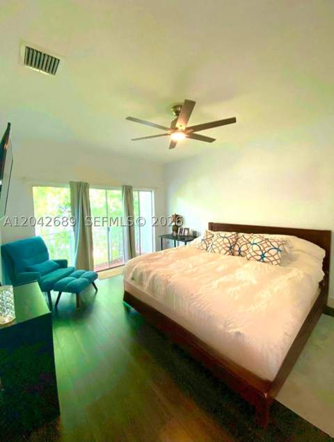 2732 SW 26 St 2732, Miami FL - photo 19 of 41
