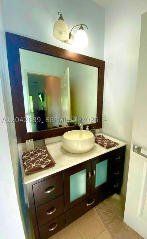 2732 SW 26 St 2732, Miami FL - photo 24 of 41