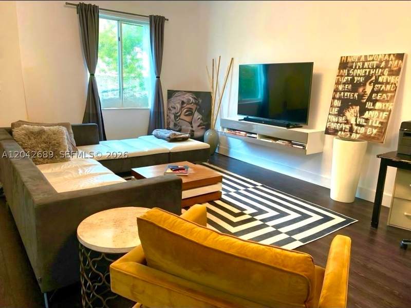 3 bedroom Townhouse at 2732 SW 26 St 2732, Gateway To The Grove Cond, Miami — photo 4