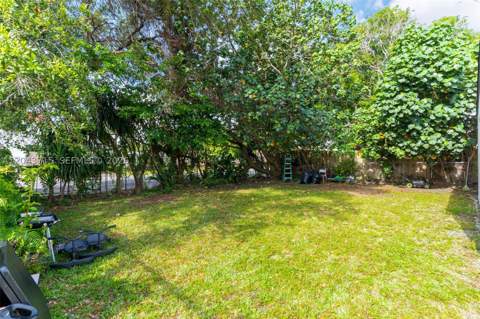 15100 NE 14th Ct, North Miami Beach FL - photo 20 of 34