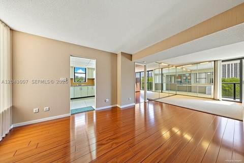 18181 NE 31st Ct 506, Aventura FL - photo 10 of 25