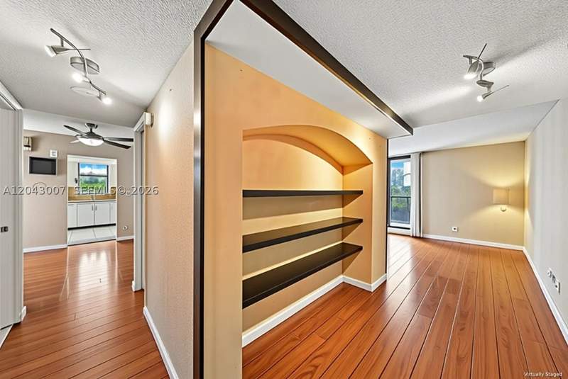 2 bedroom Condominium at 18181 NE 31st Ct 506, Tower At Biscayne Cove Co, Aventura — photo 4