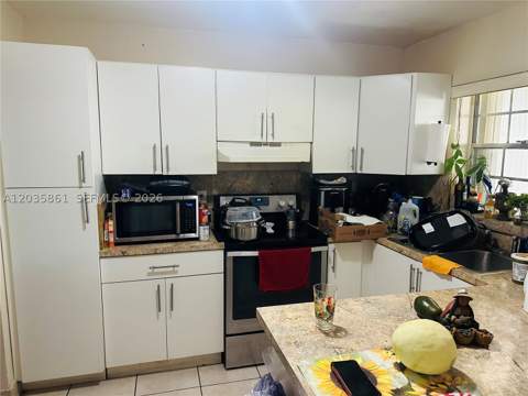 14724 SW 107th Ter, Miami FL - photo 7 of 10