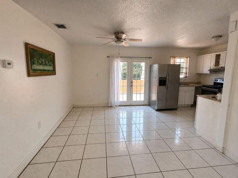 3 bedroom SingleFamilyResidence at 4210 W 10th Court, Mango Hill, Hialeah — photo 4