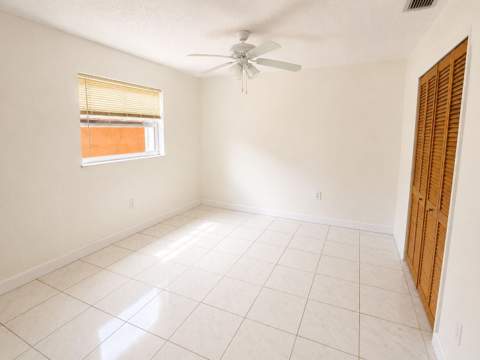 4210 W 10th Court, Hialeah FL - photo 6 of 8