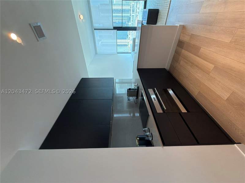 1 bedroom Condominium at 20 NE 11th St 2409, Miami North, Miami — photo 5
