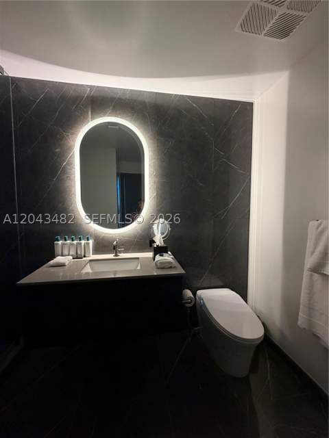 20 NE 11th St 4902, Miami FL - photo 8 of 12
