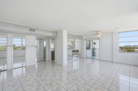 11930 N Bayshore Dr 609, North Miami FL - photo 23 of 59