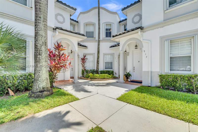4 bedroom Condominium at 5570 NW 107th Ave 916, Costa Linda Condo, Doral — photo 2