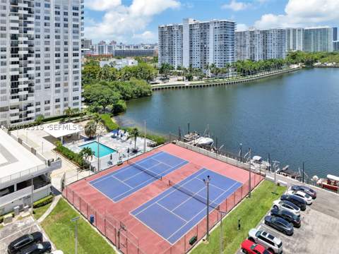 2750 NE 183rd St 2410, Aventura FL - photo 9 of 66