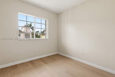 2728 NE 3rd Ct 201, Homestead FL - photo 14 of 19
