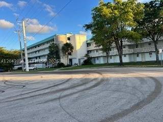 1100 NE 191st St 24E, Miami FL - photo 11 of 11
