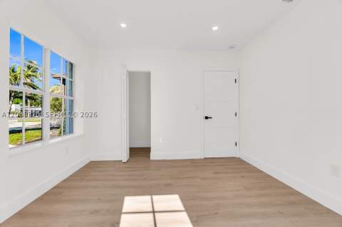 831 NE 128th St, North Miami FL - photo 22 of 54