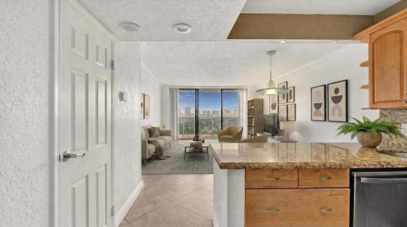 1 bedroom Condominium at 3675 N Country Club Drive 2405, Aventura Eldorado Condo, Aventura — photo 3