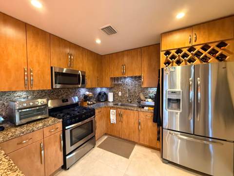 5170 Palm Avenue, Hialeah FL - photo 17 of 43