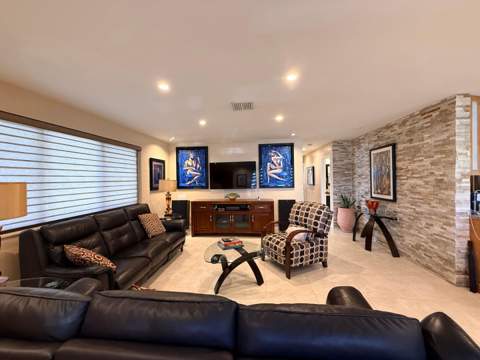 5170 Palm Avenue, Hialeah FL - photo 7 of 43