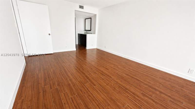 1 bedroom Condominium at 1901 Brickell Av B2203, Brickell Place Condo, Miami — photo 5