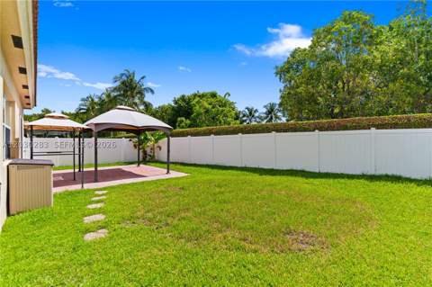 1785 NE 37th Pl, Homestead FL - photo 13 of 60