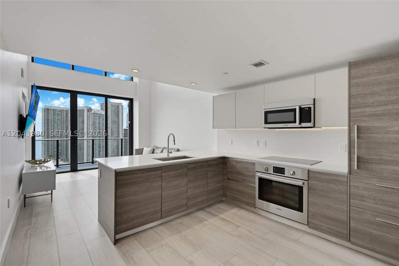 2 bedroom Condominium at 121 NE 34th St PH3206, 3401 MIDTOWN CONDO, Miami — photo 5