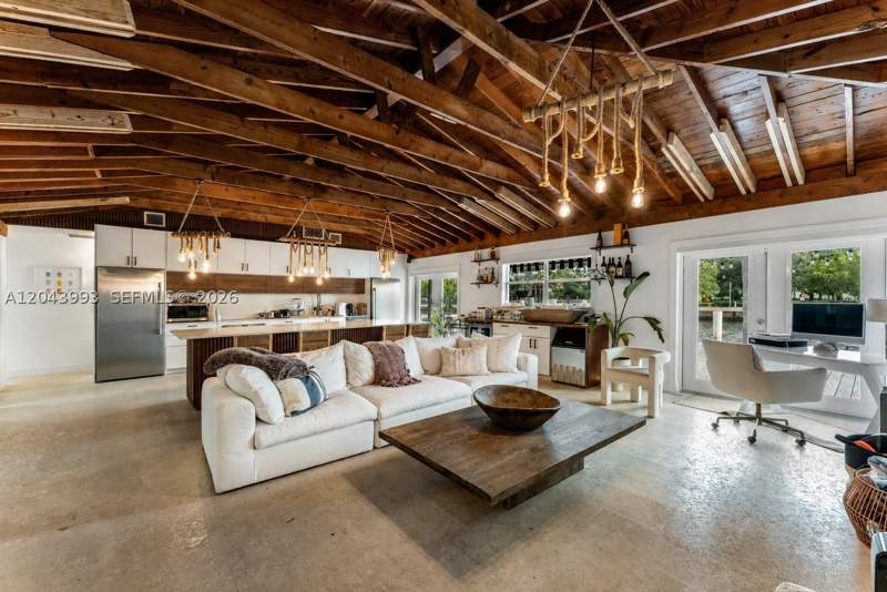 4 bedroom SingleFamilyResidence at 1110 NW North River Dr, Country Club Addn, Miami — photo 4