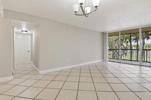 10875 SW 112th Avenue 202, Miami FL - photo 10 of 27