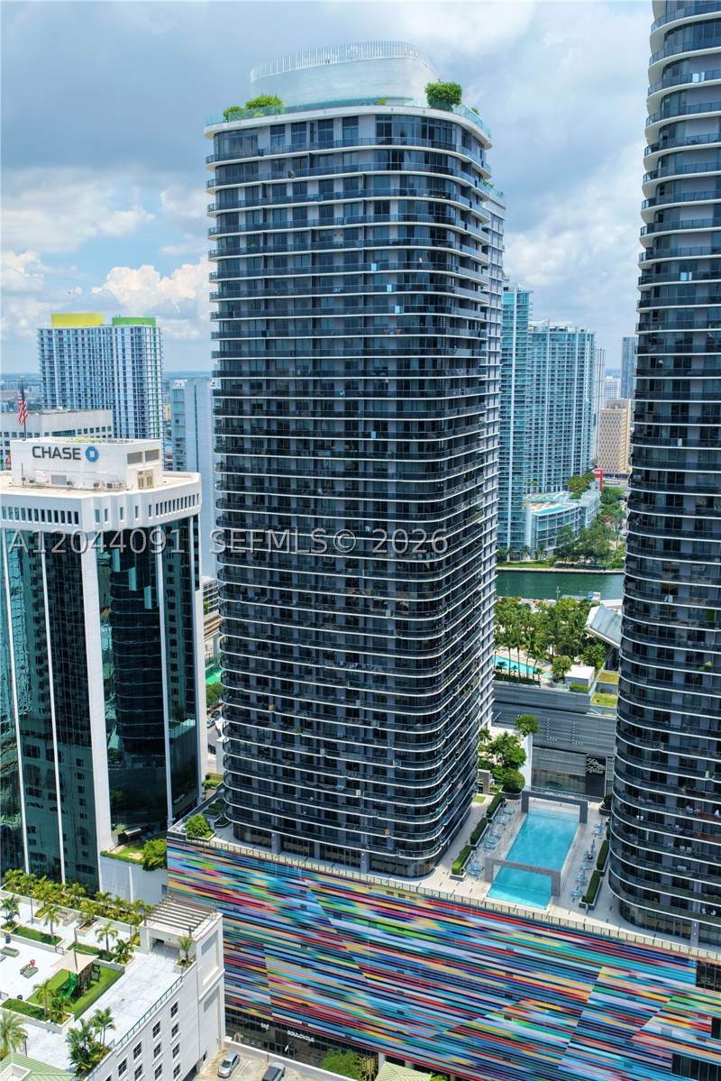 2 bedroom Condominium at 55 SW 9th St 2208, Brickell Heights West Con, Miami — photo 4