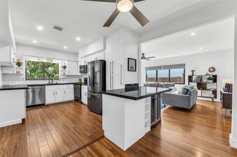 2220 SW 25th St, Miami FL - photo 10 of 24