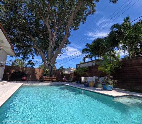 2220 SW 25th St, Miami FL - photo 7 of 24