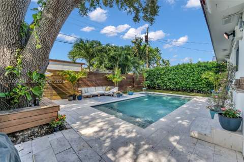 2220 SW 25th St, Miami FL - photo 9 of 24