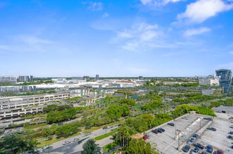 19501 W Country Club Drive 1412, Aventura FL - photo 18 of 32