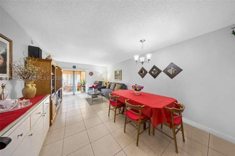 1950 W 54th St 206, Hialeah FL - photo 11 of 31