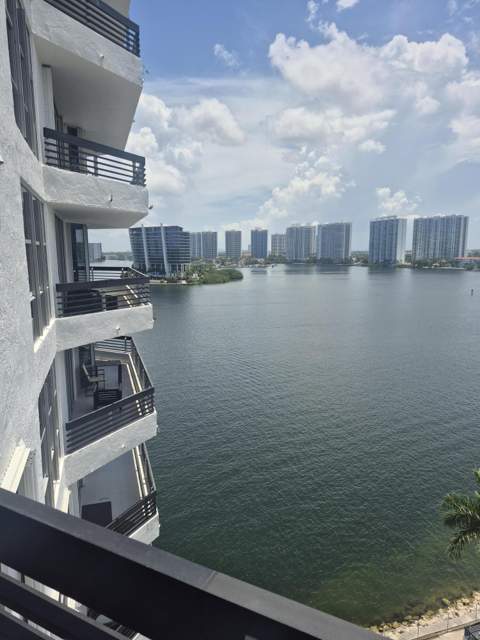 3600 Mystic Pointe Drive 1202, Aventura FL - photo 15 of 32