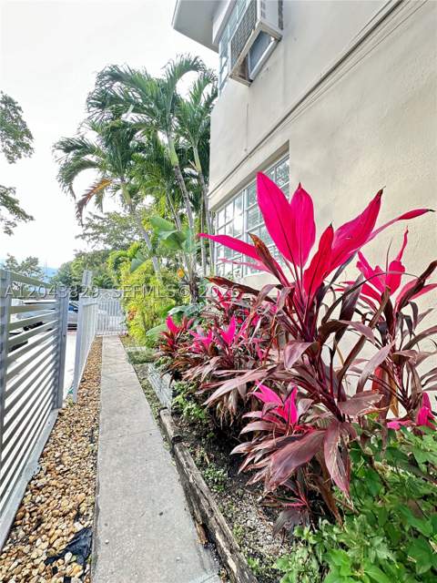 836 10th St 5, Miami Beach FL - photo 19 of 28