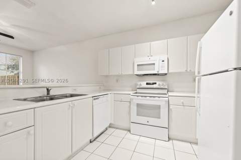1466 SE 26th Ave, Homestead FL - photo 10 of 29