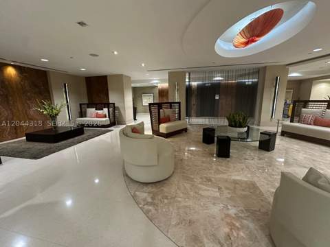 2555 Collins Ave 2006, Miami Beach FL - photo 15 of 27