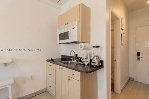 763 Pennsylvania Ave 103, Miami Beach FL - photo 10 of 18