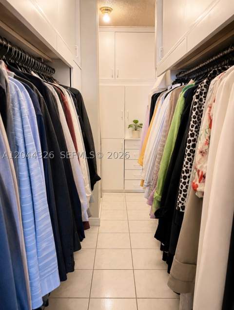 1825 W 44th Pl 806, Hialeah FL - photo 7 of 8