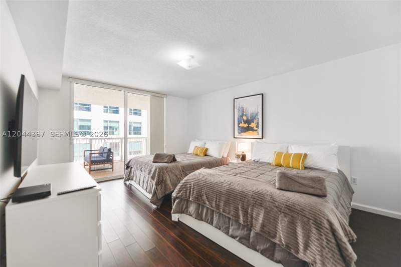 1 bedroom Condominium at 1200 Brickell Bay Dr 3614, The Club At Brickell Bay, Miami — photo 5