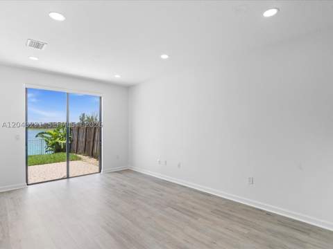 11628 NW 87th Ln 11628, Doral FL - photo 22 of 45
